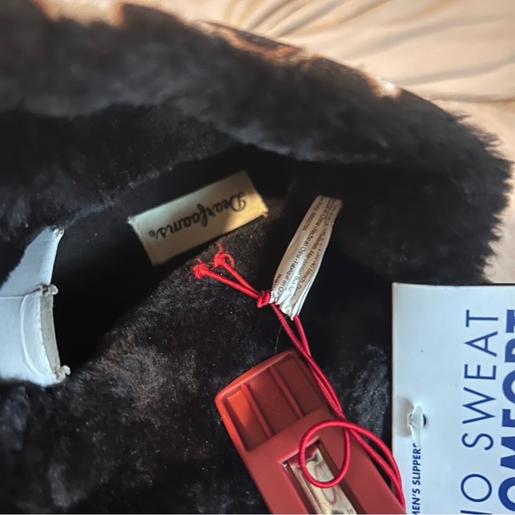 Dearfoams Leopard Print Bootie Slippers | Memory Foam | Size S (5-6) - Picture 9 of 9